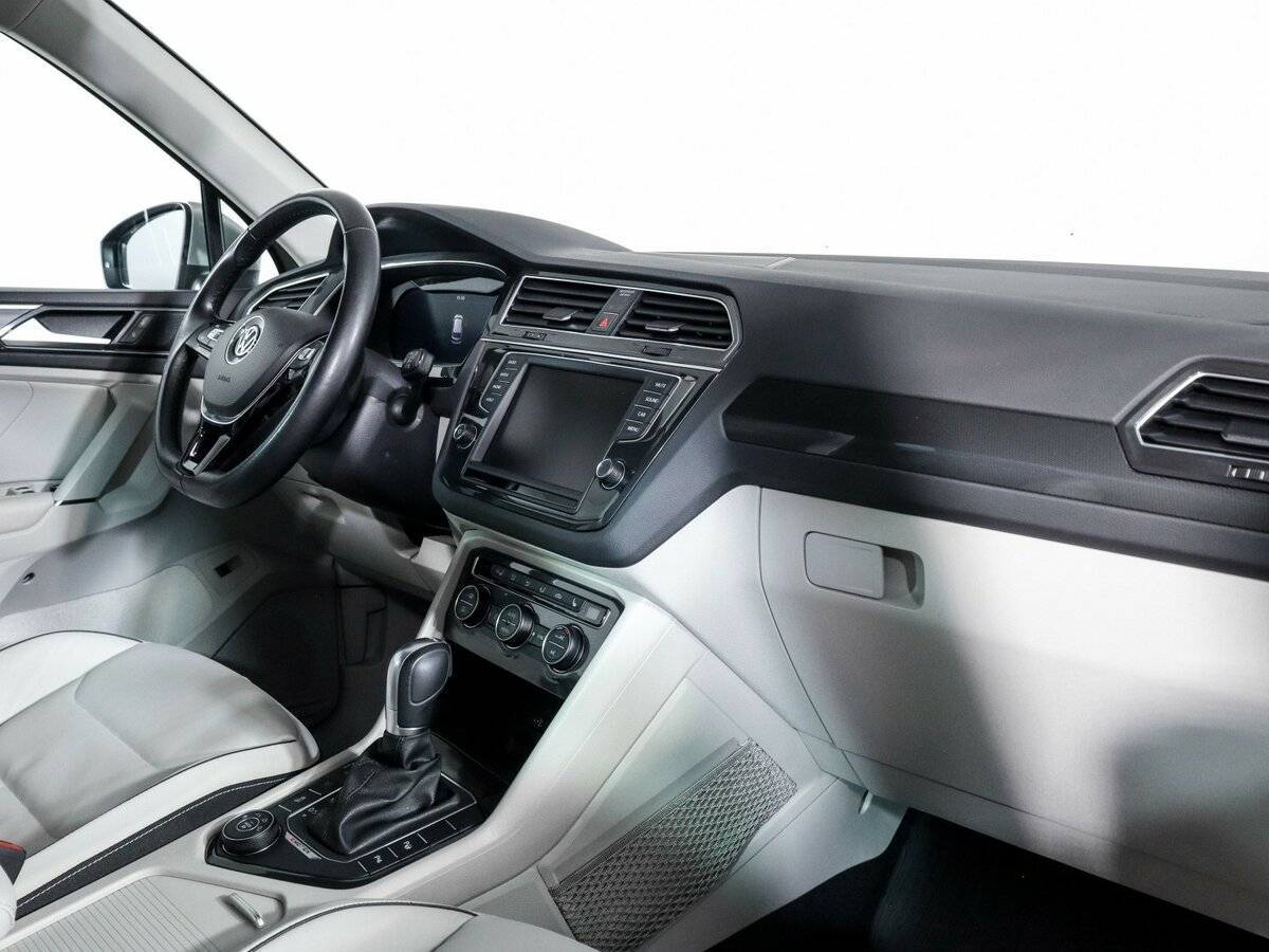 Купить Volkswagen Tiguan, 2017, 44 377 км.. Фото: #8