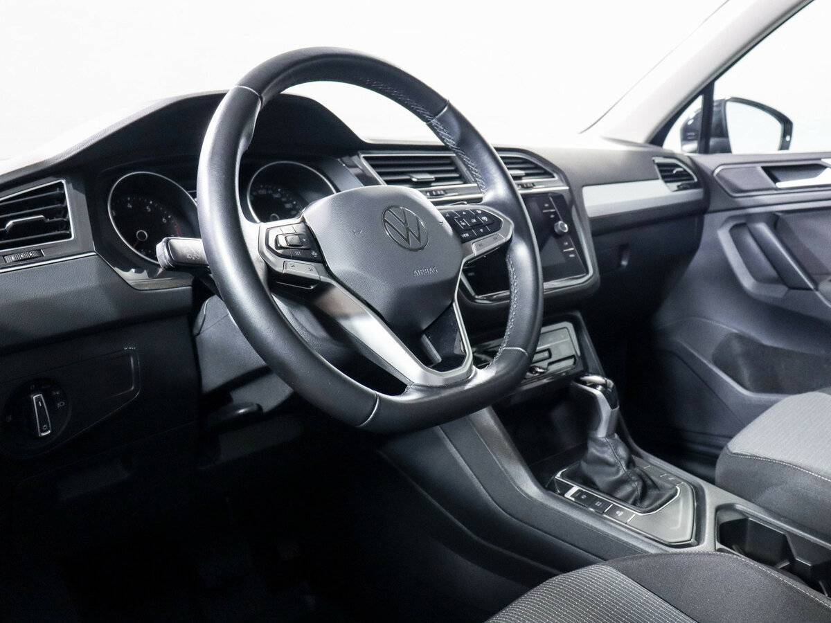Купить Volkswagen Tiguan, 2021, 22 196 км.. Фото: #13