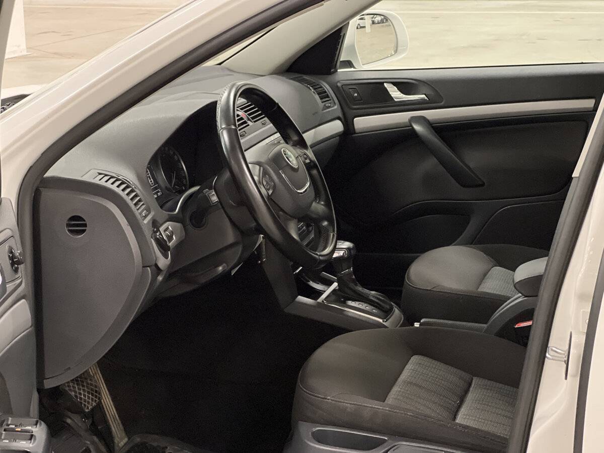 Купить Шкода Октавия, 2012, 225 715 км.. Фото: #10