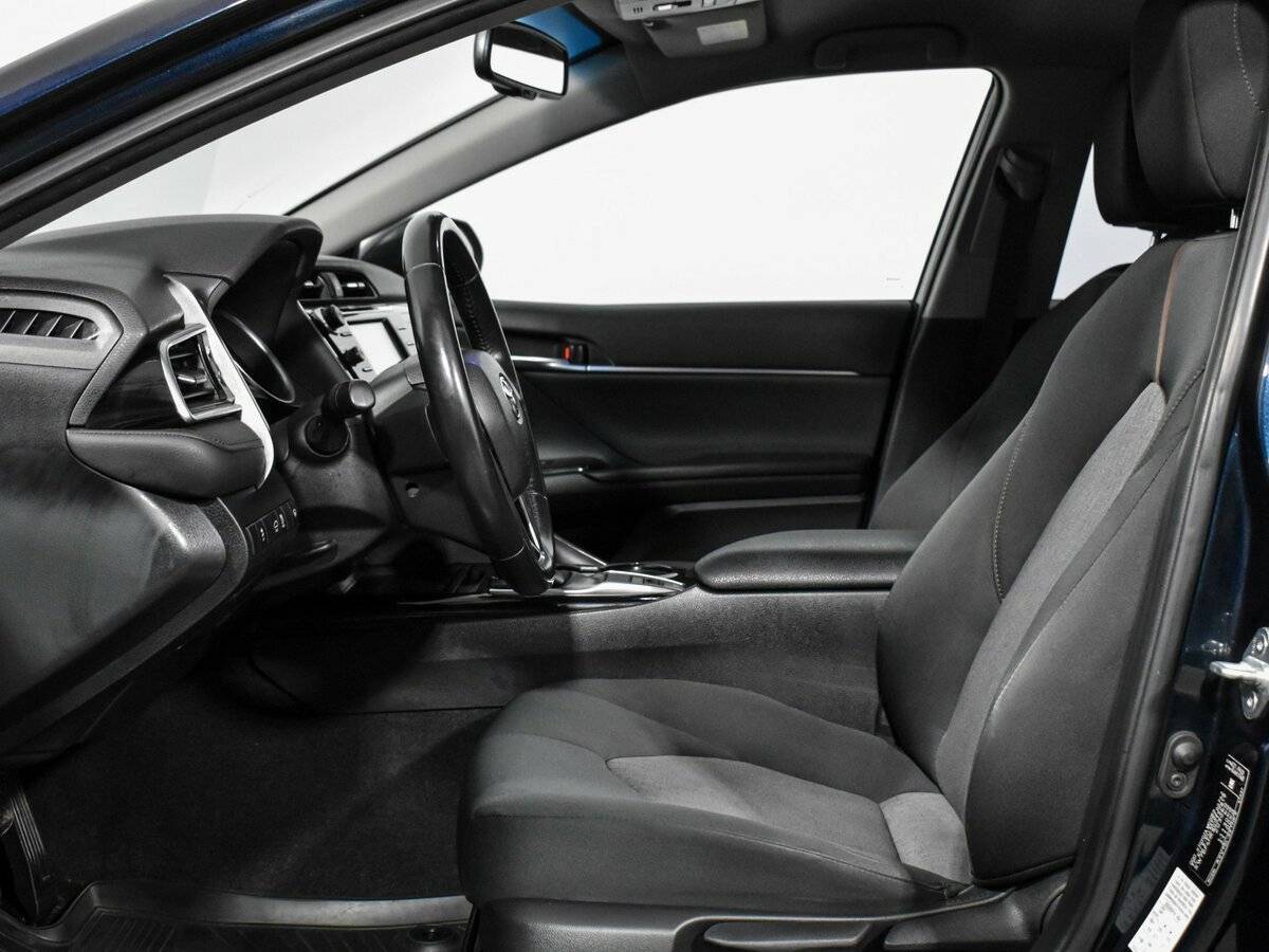 Купить Toyota Camry, 2019, 76 836 км.. Фото: #8