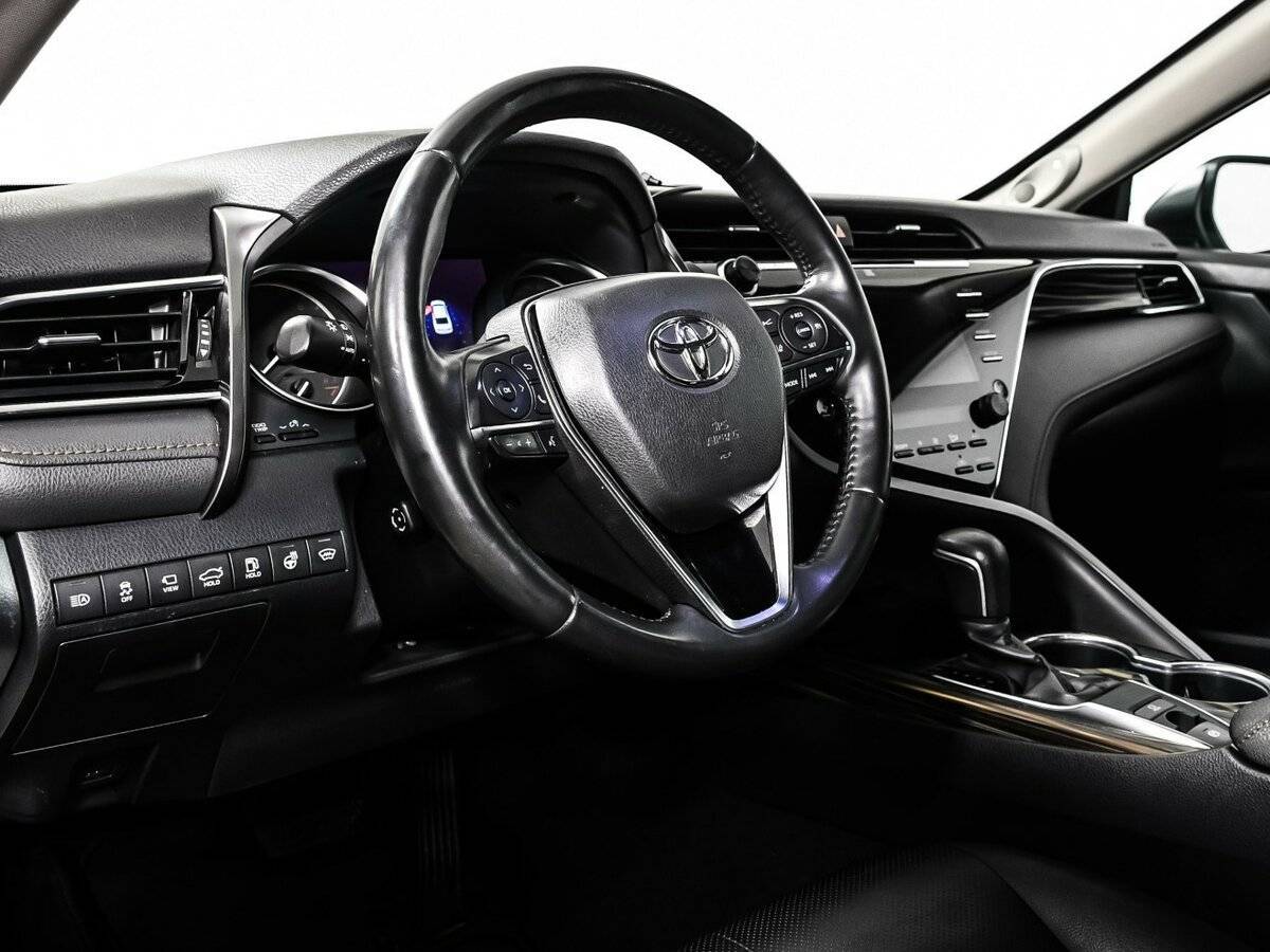 Купить Toyota Camry, 2019, 193 937 км.. Фото: #11