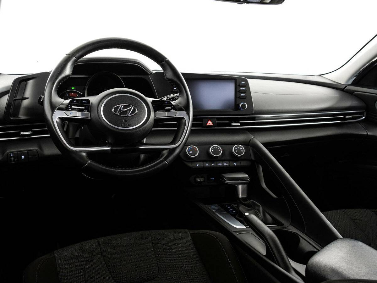Купить Hyundai Elantra, 2021, 43 121 км.. Фото: #11