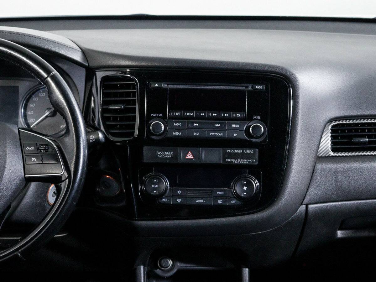 Купить Митсубиши Оутлэндер, 2015, 126 709 км.. Фото: #9