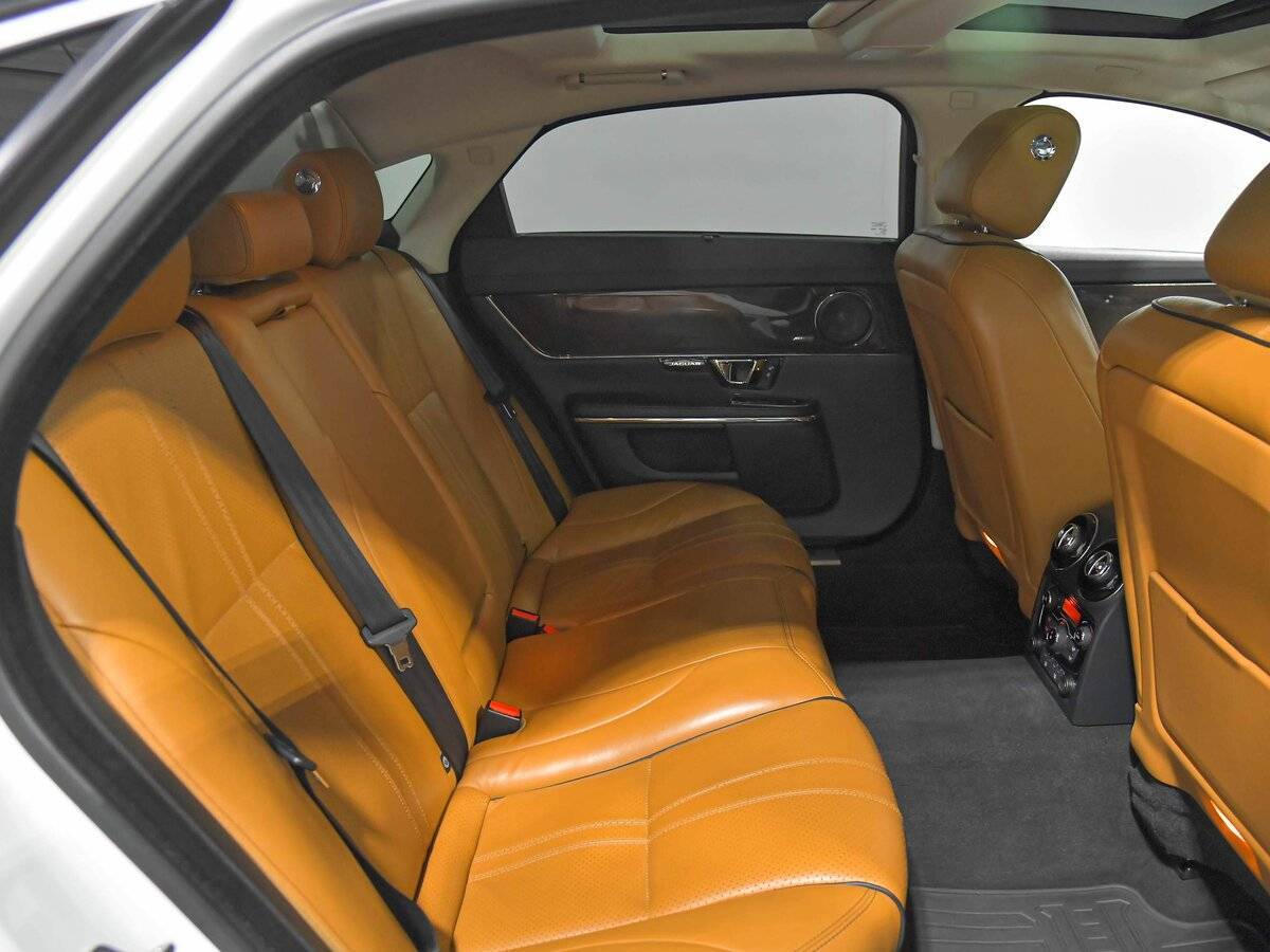 Купить Jaguar XJ, 2016, 118 568 км.. Фото: #16