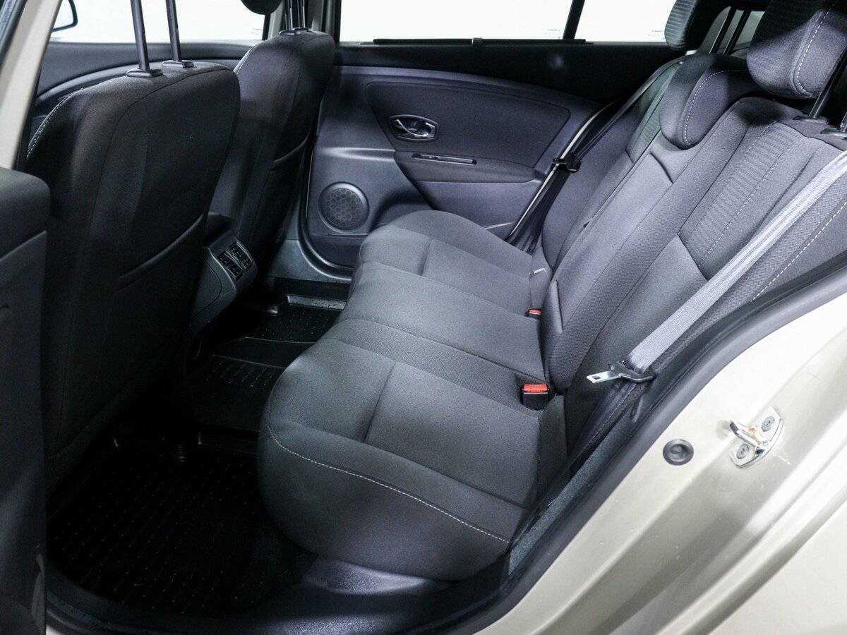 Купить Renault Fluence, 2012, 82 150 км.. Фото: #7