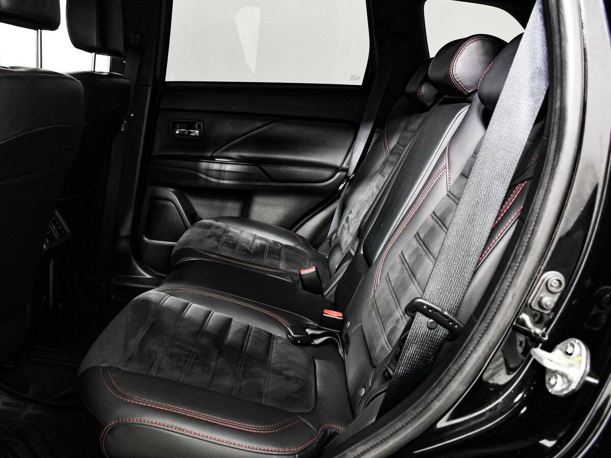 Купить Mitsubishi Outlander, 2020, 100 600 км.. Фото: #12