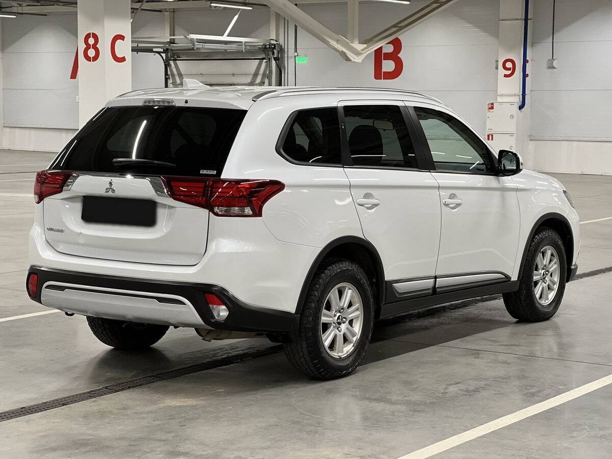 Купить Mitsubishi Outlander, 2021, 61 052 км.. Фото: #4