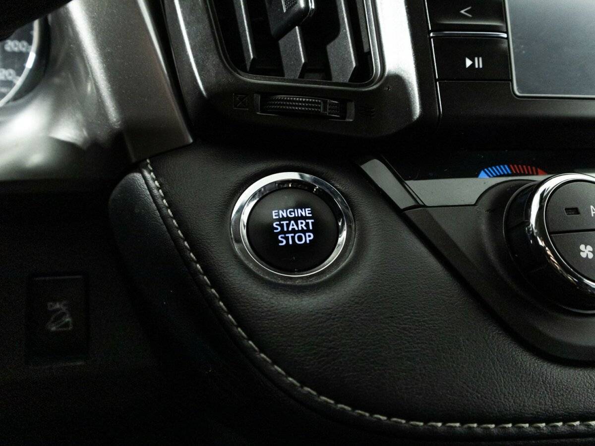 Купить Toyota RAV4, 2018, 74 000 км.. Фото: #21