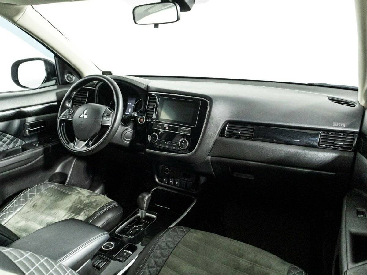 Купить Mitsubishi Outlander, 2019, 72 367 км.. Фото: #8