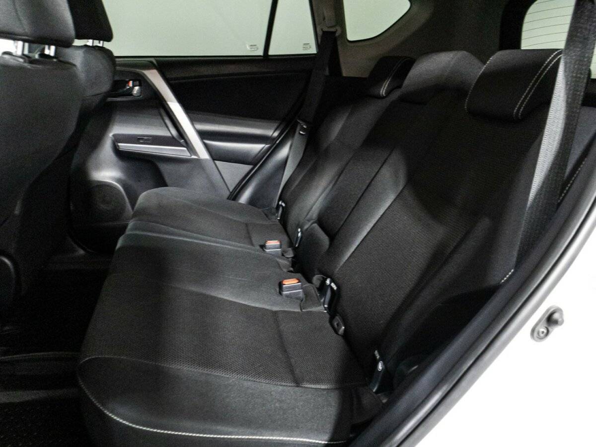 Купить Toyota RAV4, 2019, 82 649 км.. Фото: #9