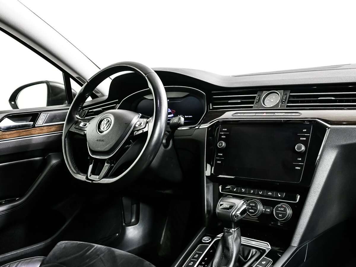 Купить Volkswagen Passat, 2017, 137 619 км.. Фото: #8