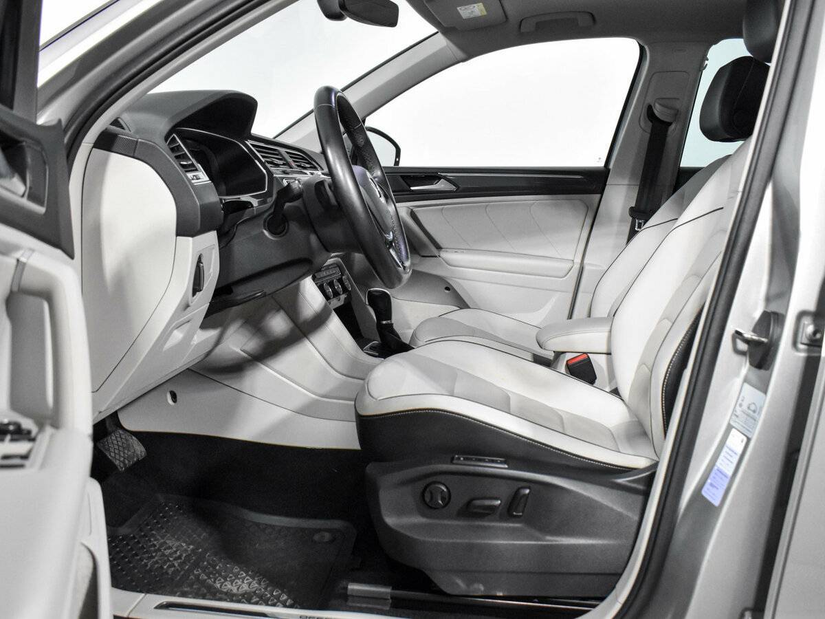 Купить Volkswagen Tiguan, 2017, 124 553 км.. Фото: #7