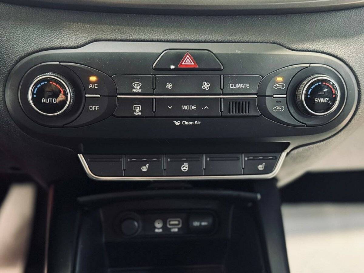 Купить Kia Sorento, 2015, 143 326 км.. Фото: #12