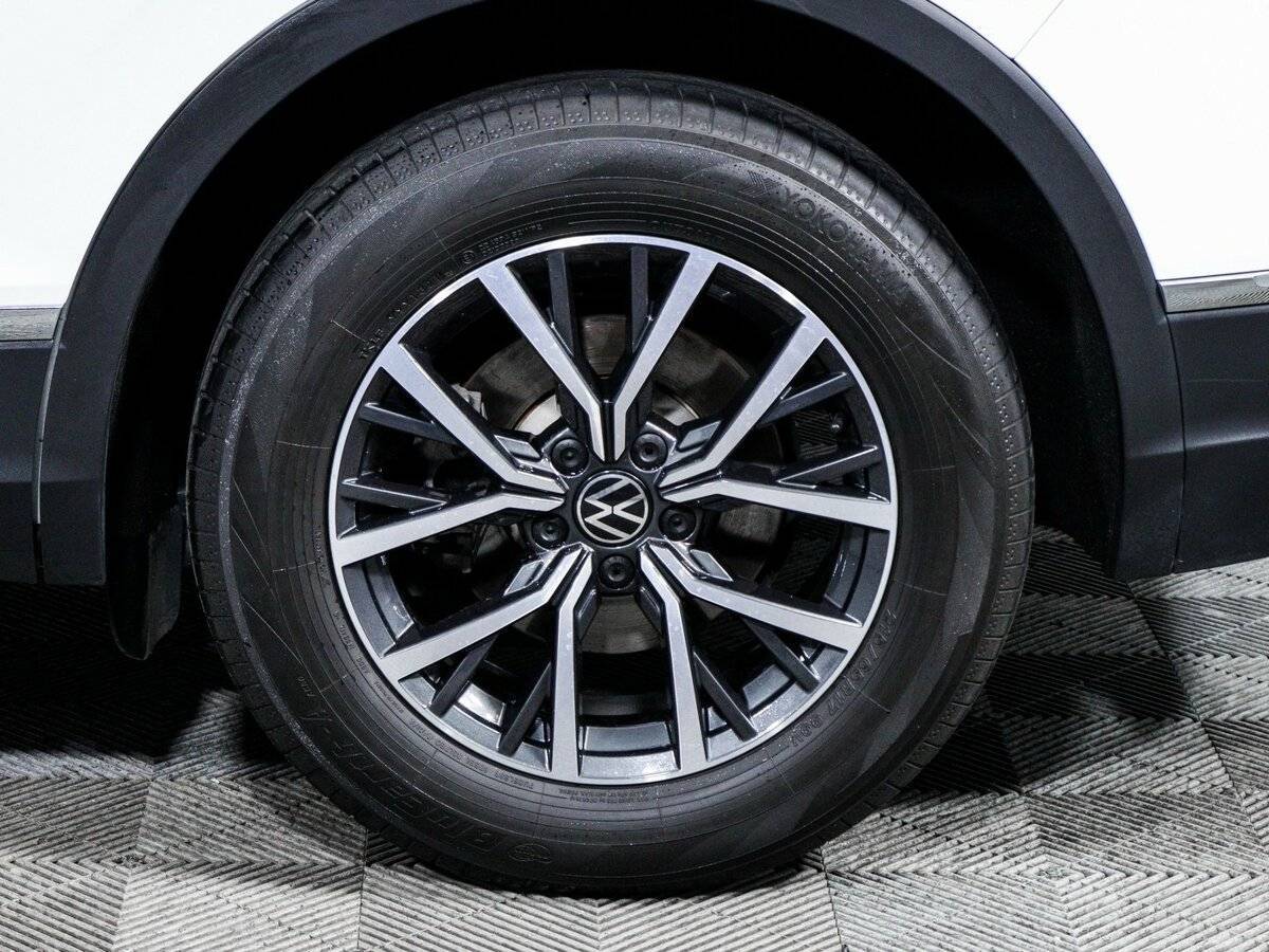 Купить Volkswagen Tiguan, 2021, 21 000 км.. Фото: #14