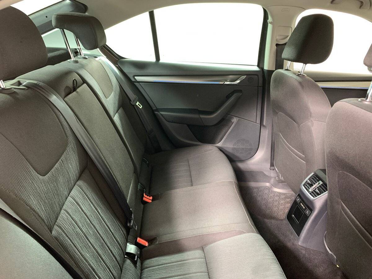 Купить Шкода Октавия, 2018, 116 734 км.. Фото: #16