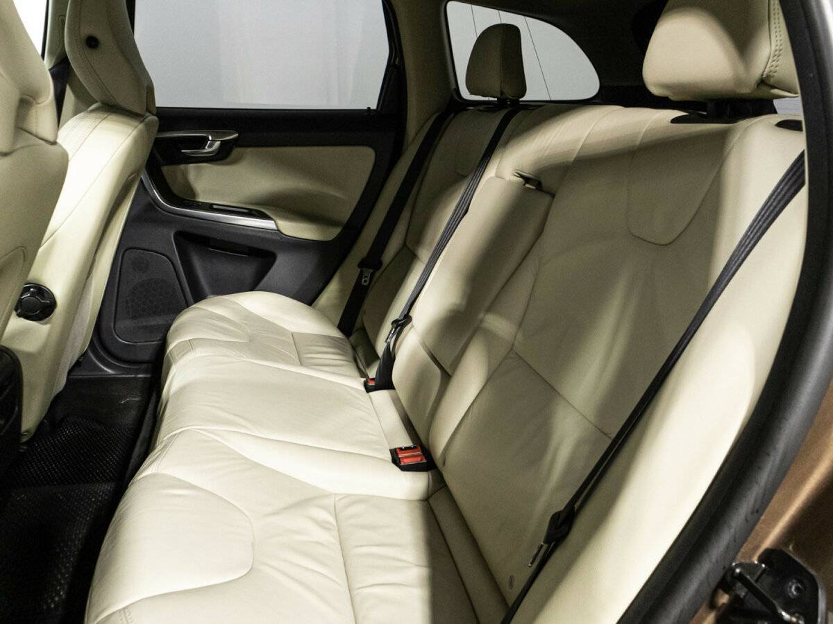 Купить Вольво ИксЦ60, 2012, 221 885 км.. Фото: #9