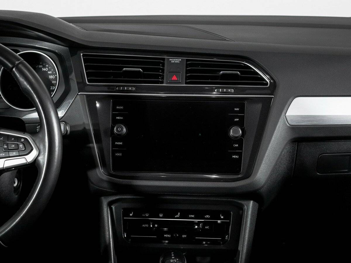 Купить Volkswagen Tiguan, 2021, 68 950 км.. Фото: #12