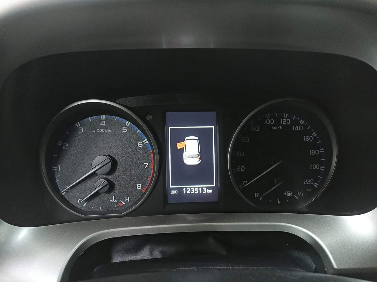 Купить Toyota RAV4, 2019, 123 502 км.. Фото: #12