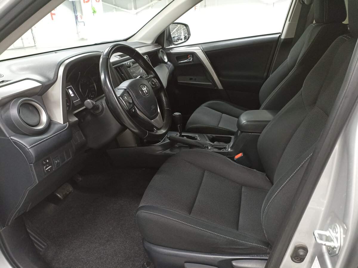 Купить Toyota RAV4, 2019, 123 502 км.. Фото: #15