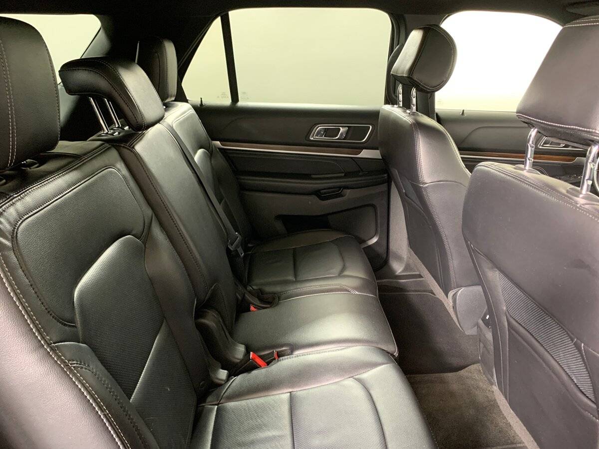 Купить Ford Explorer, 2017, 114 157 км.. Фото: #16