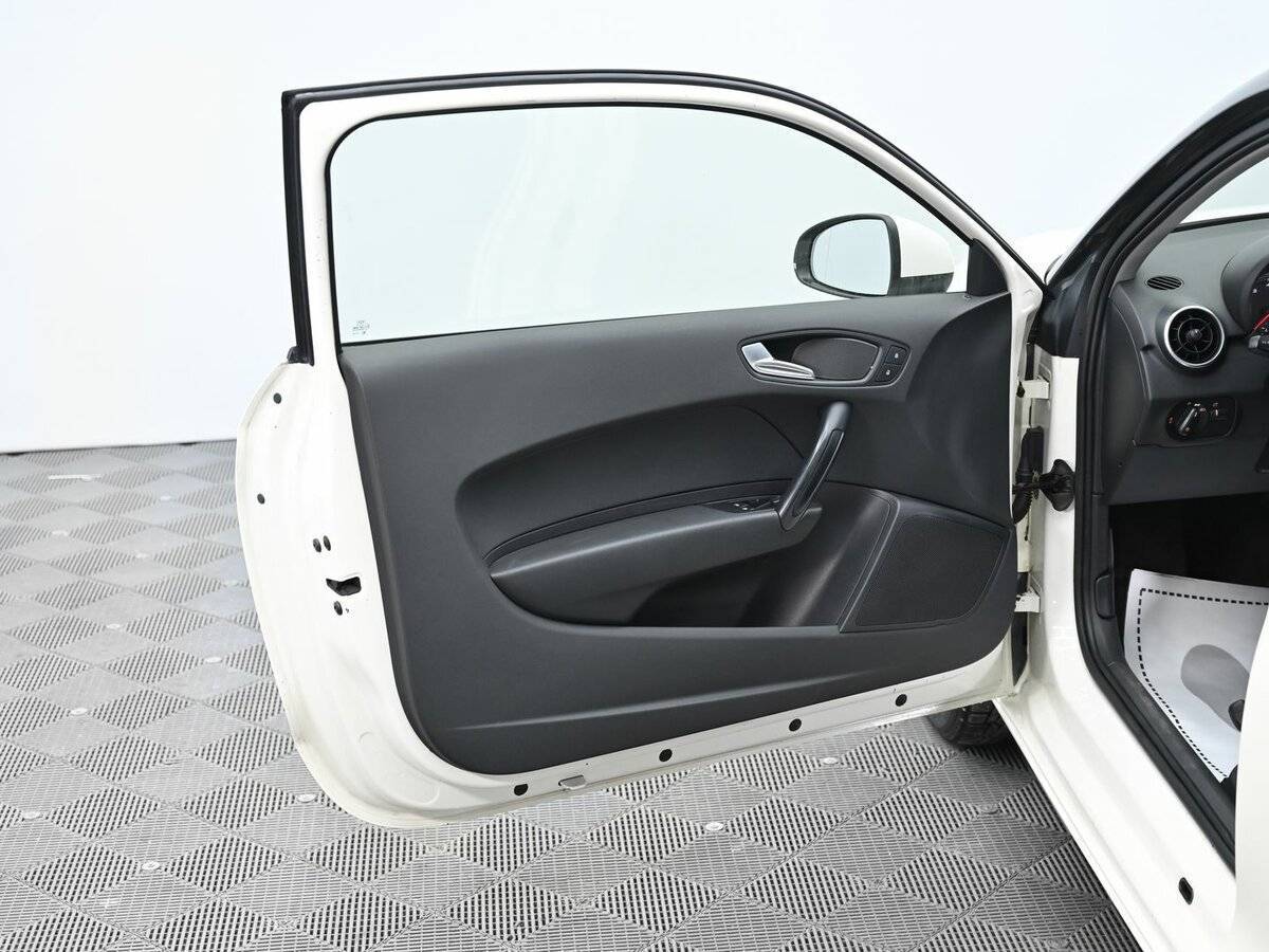Купить Audi A1, 2012, 149 000 км.. Фото: #6