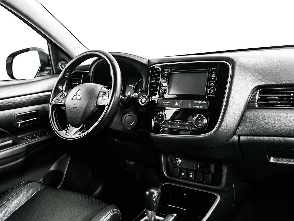 Купить Mitsubishi Outlander, 2017, 72 468 км.. Фото: #8