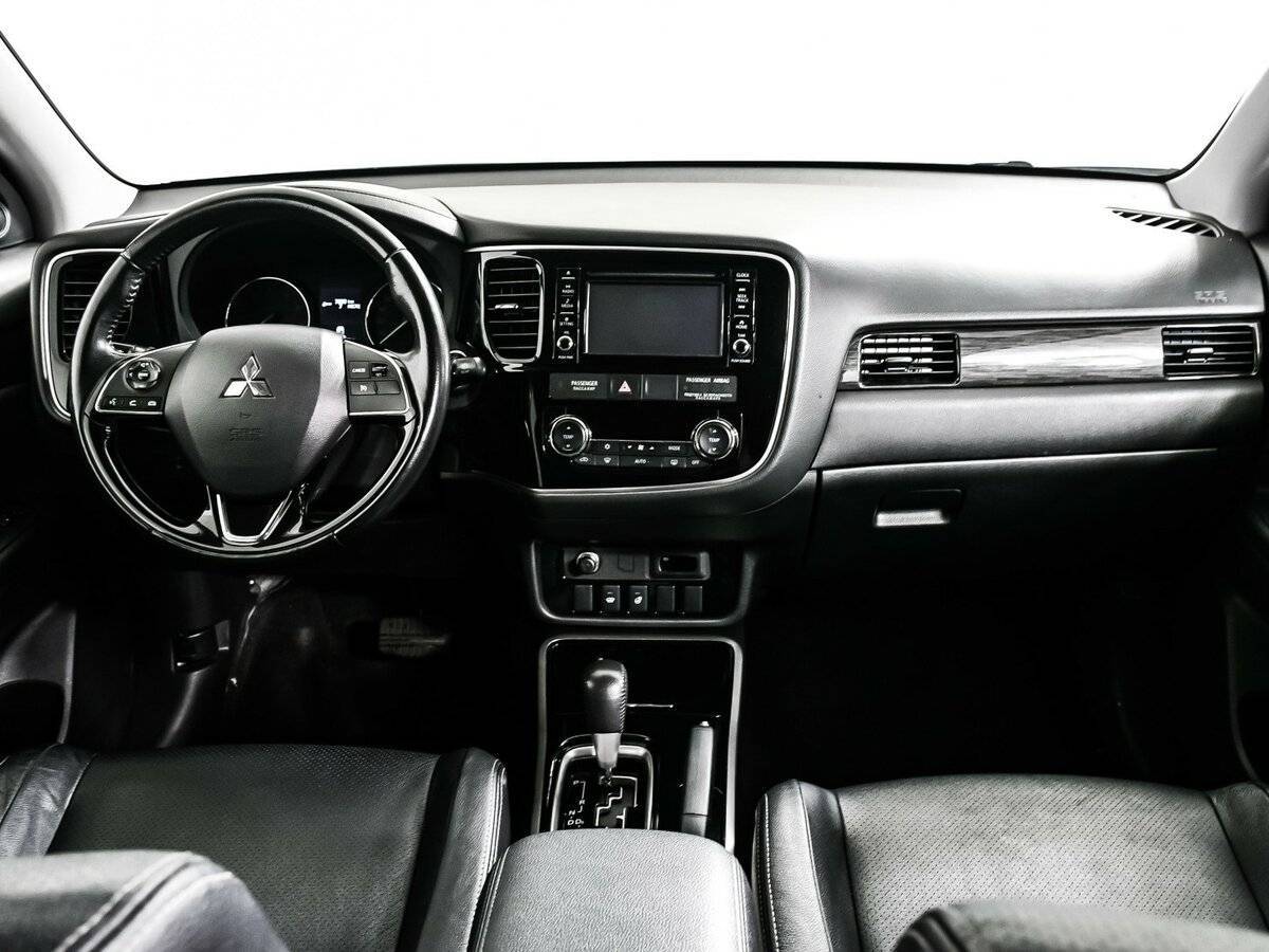 Купить Mitsubishi Outlander, 2017, 72 468 км.. Фото: #10