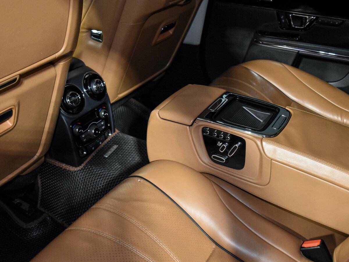 Купить Jaguar XJ, 2016, 151 000 км.. Фото: #11