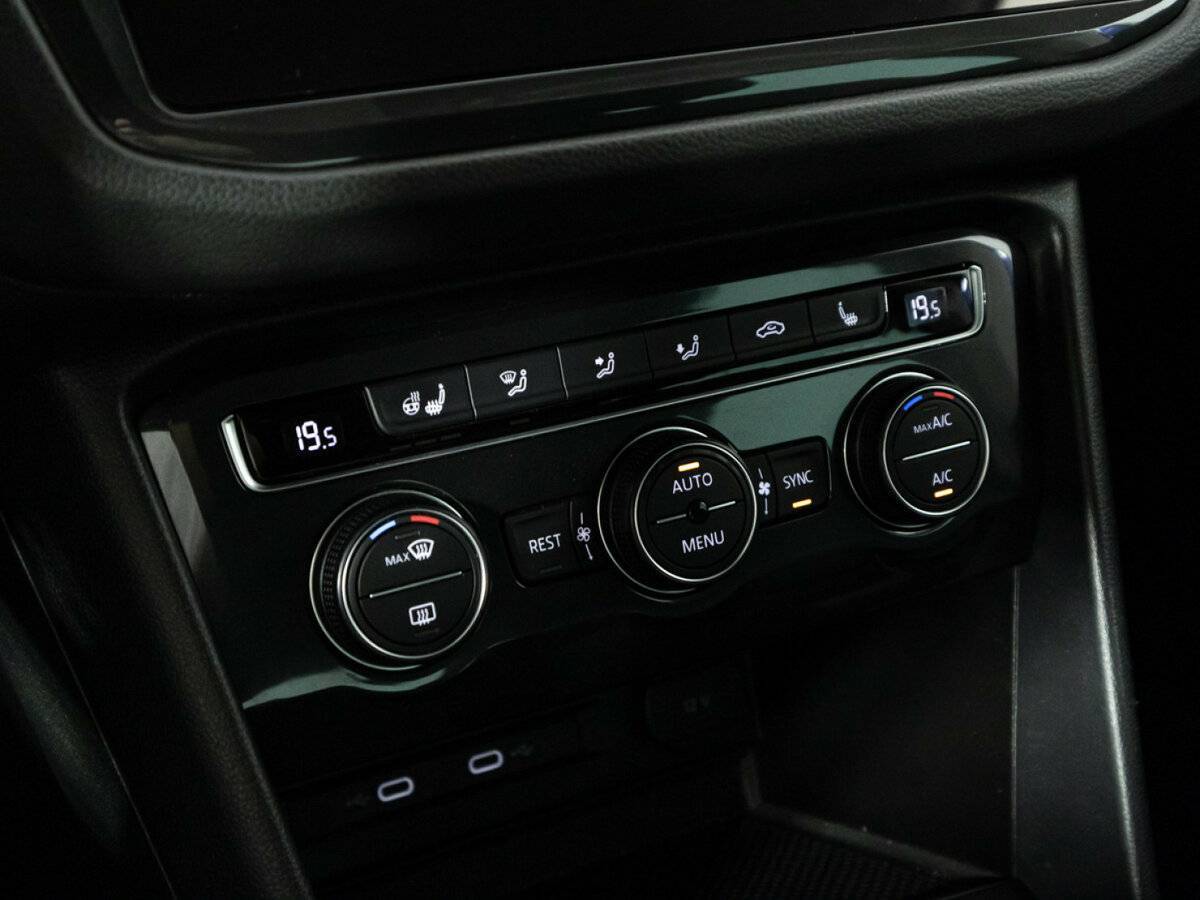 Купить Volkswagen Tiguan, 2018, 121 558 км.. Фото: #22