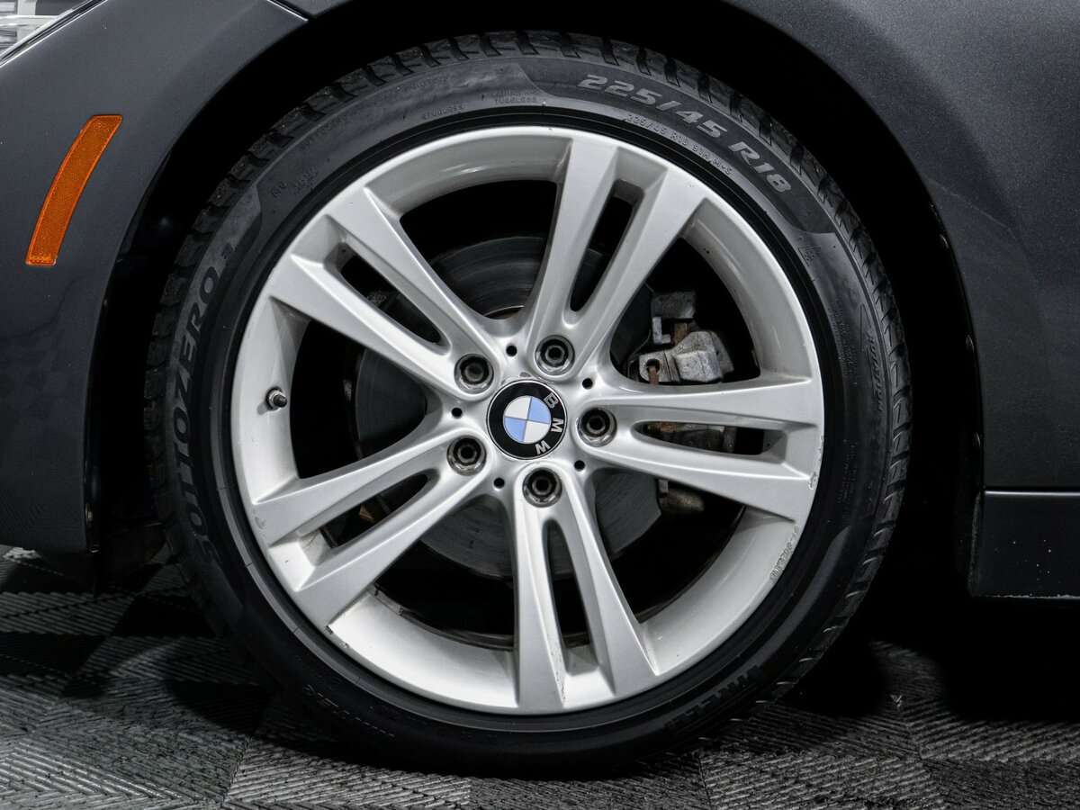 Купить BMW 3 серии, 2017, 122 817 км.. Фото: #14