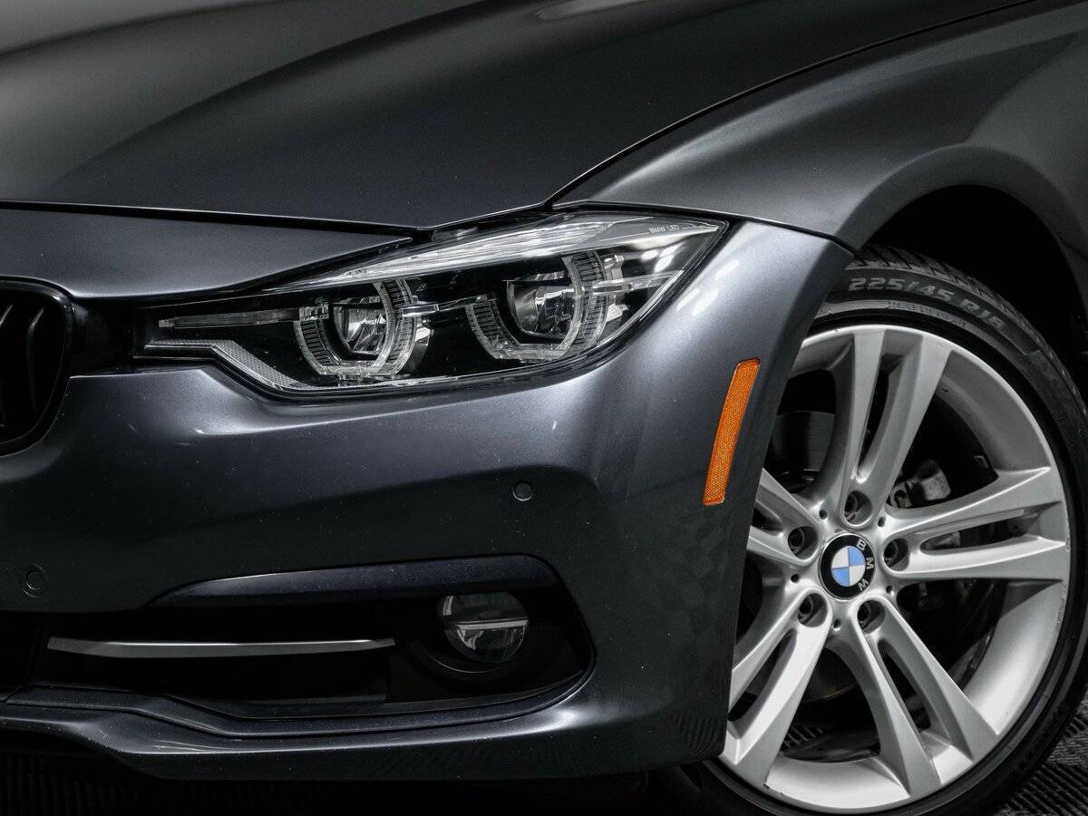 Купить BMW 3 серии, 2017, 122 817 км.. Фото: #16