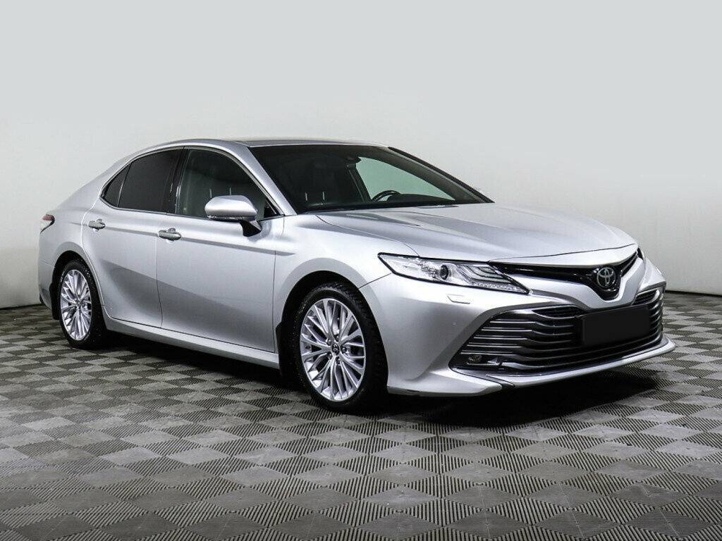 Купить Toyota Camry, 2018, 100 348 км.. Фото: #1
