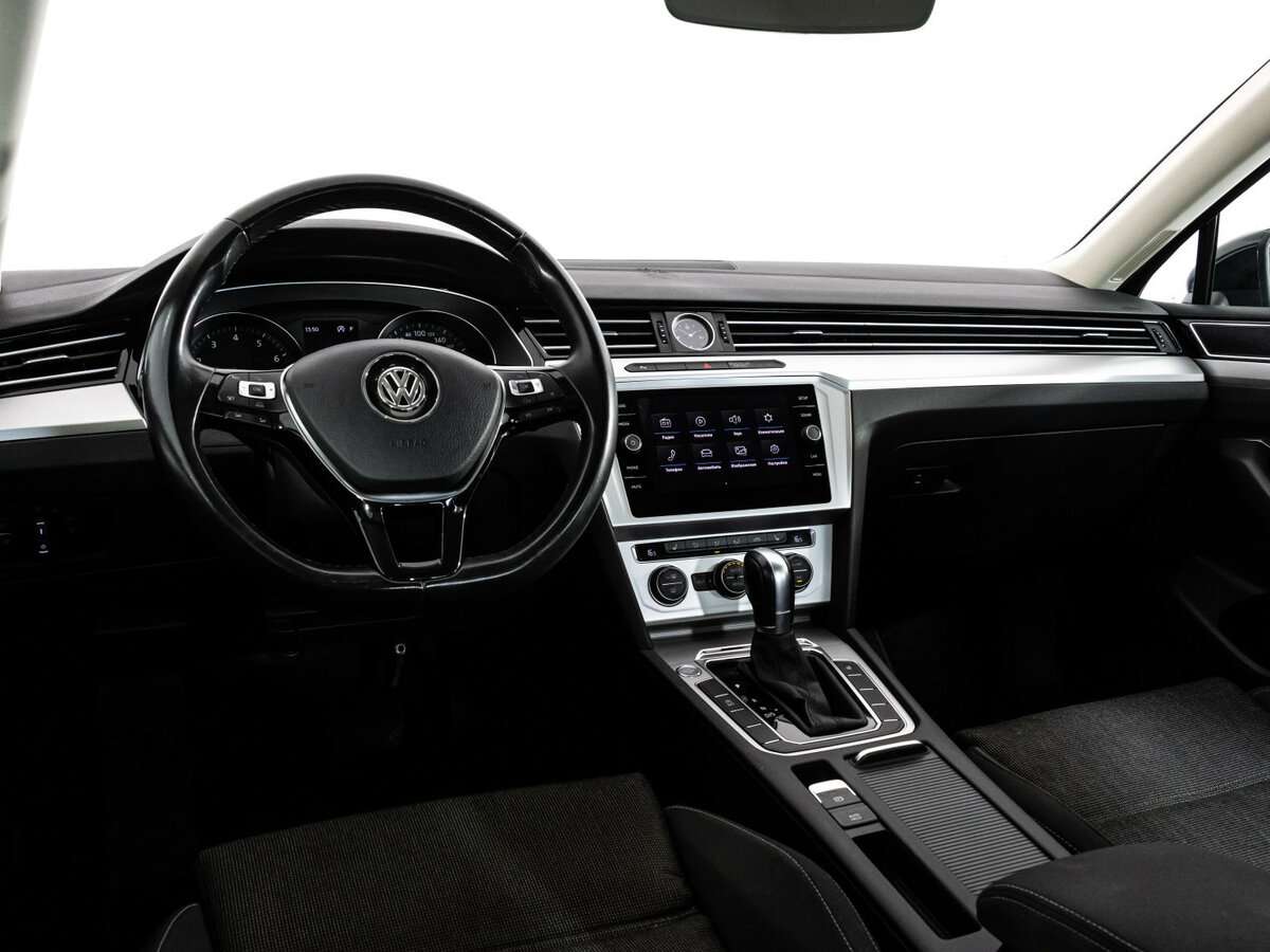 Купить Volkswagen Passat, 2018, 107 332 км.. Фото: #9