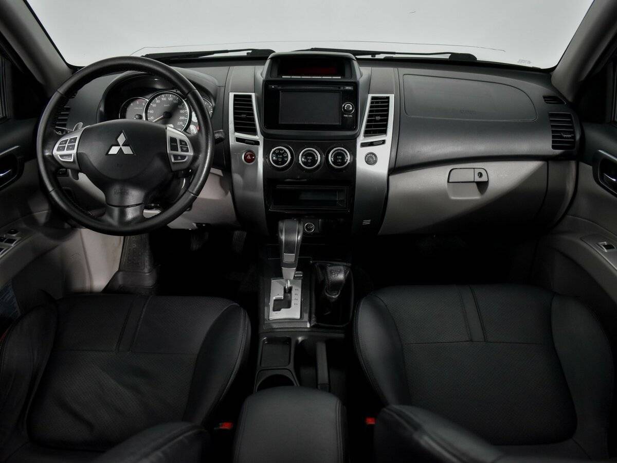 Купить Mitsubishi Pajero Sport, 2015, 100 176 км.. Фото: #9