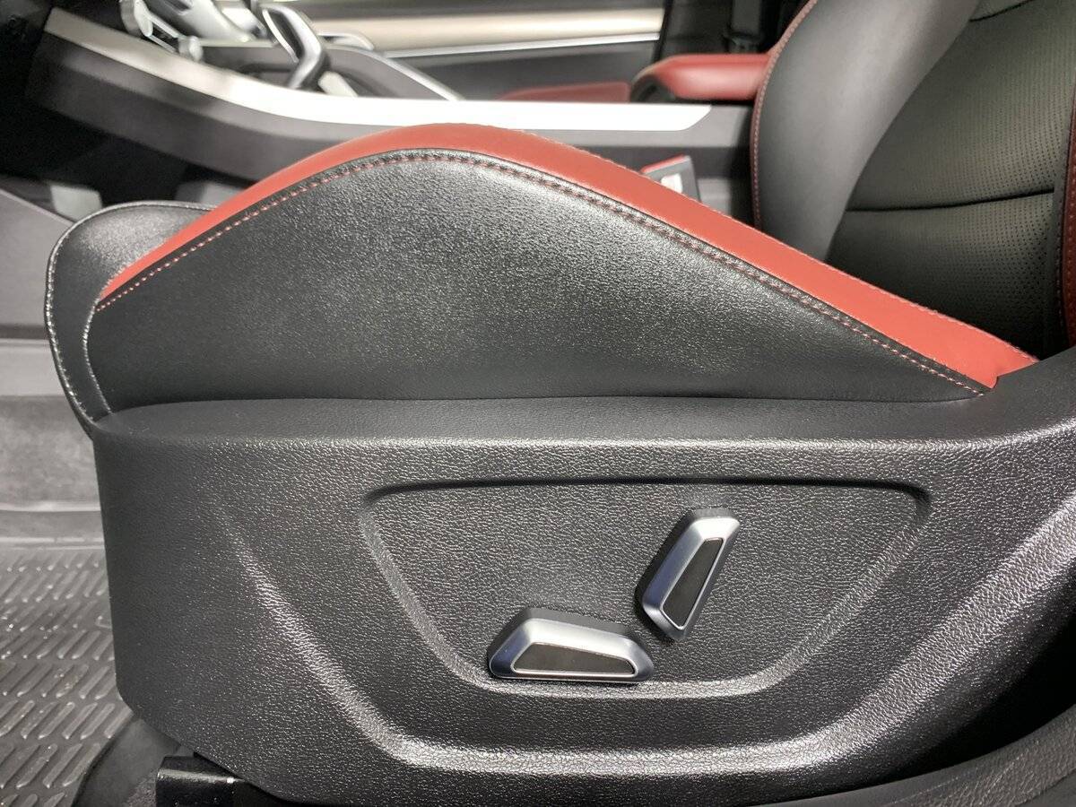 Купить Джили Кулрэй, 2022, 32 079 км.. Фото: #15