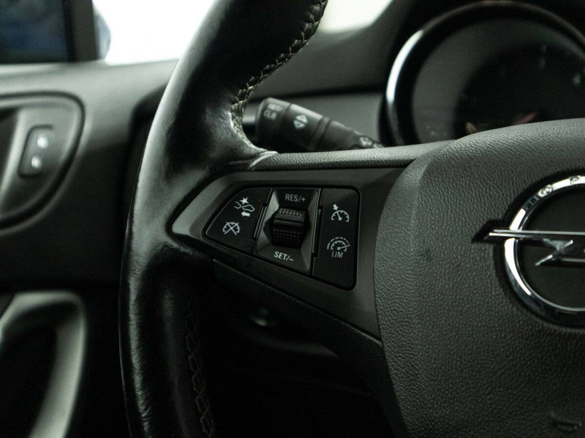 Купить Опель Астра, 2019, 129 160 км.. Фото: #17