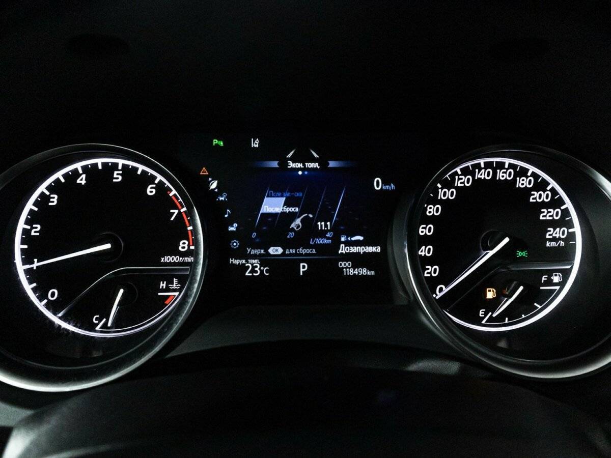 Купить Toyota Camry, 2018, 118 000 км.. Фото: #11