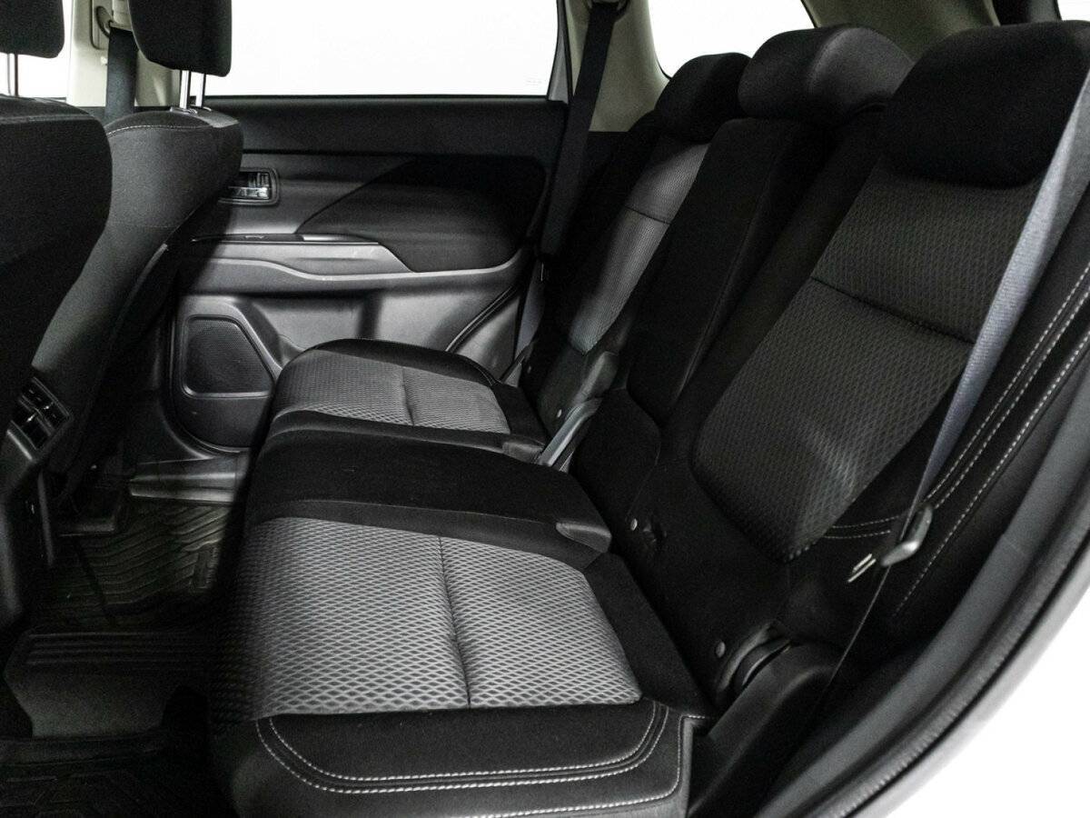 Купить Mitsubishi Outlander, 2018, 70 460 км.. Фото: #9