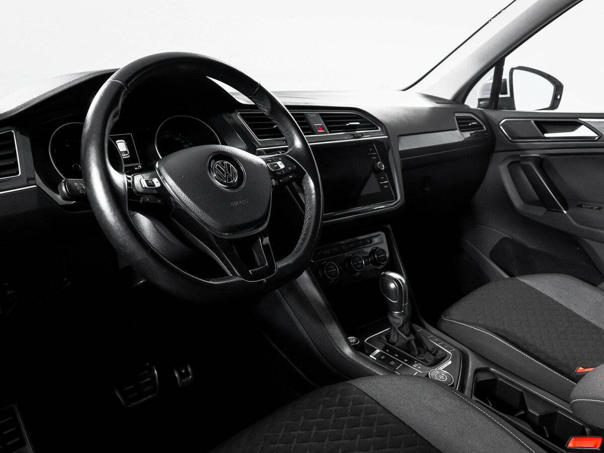 Купить Volkswagen Tiguan, 2018, 63 742 км.. Фото: #13