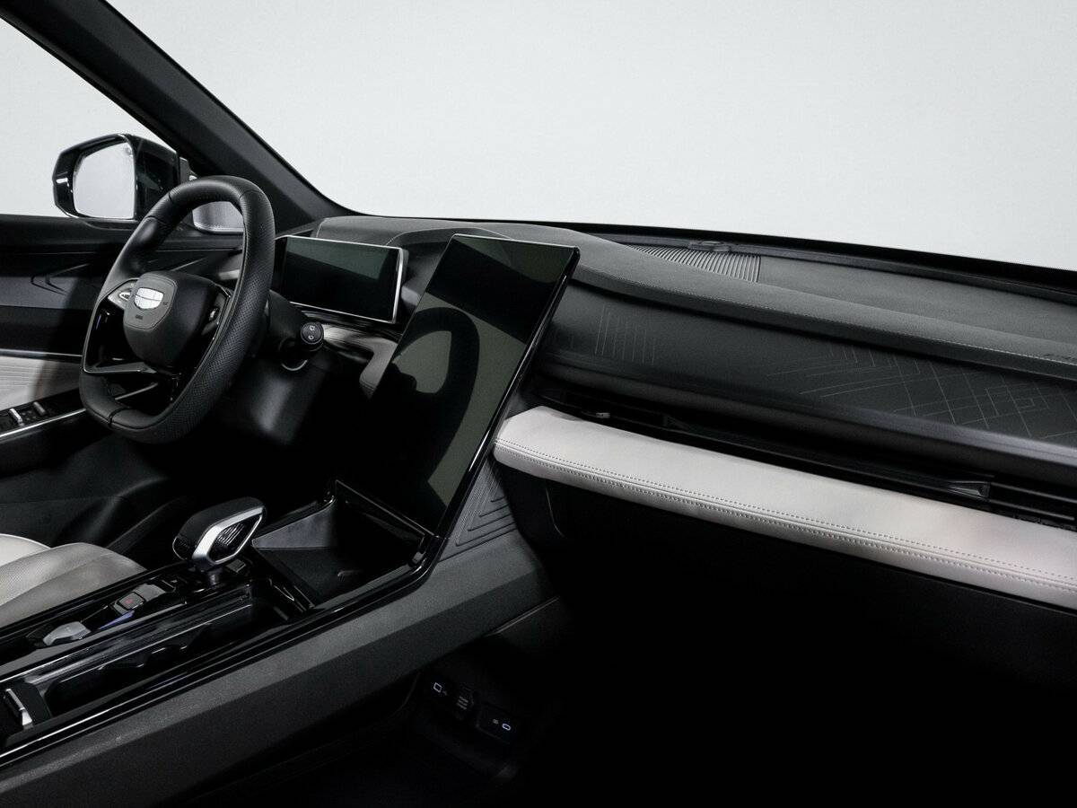 Купить Geely Atlas, 2023, 4 754 км.. Фото: #8