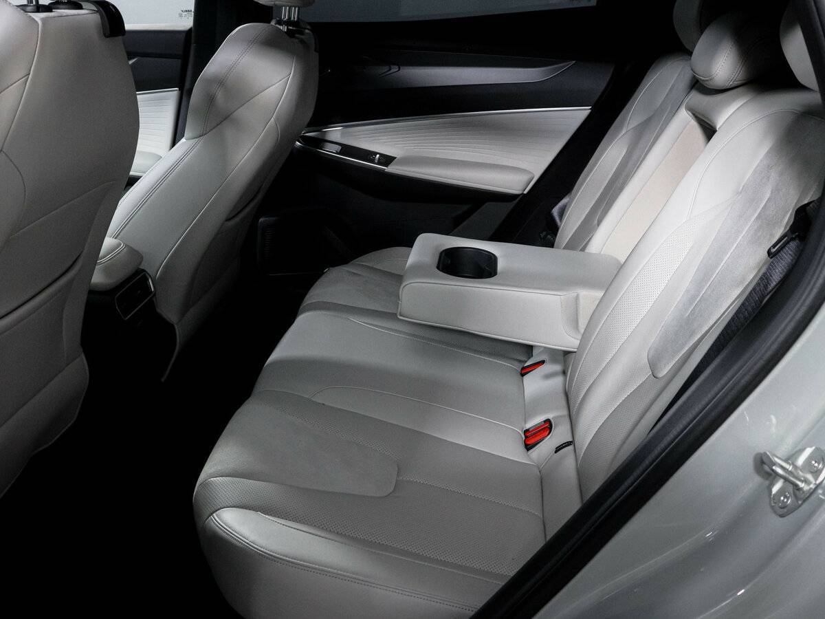 Купить Geely Atlas, 2023, 4 754 км.. Фото: #9