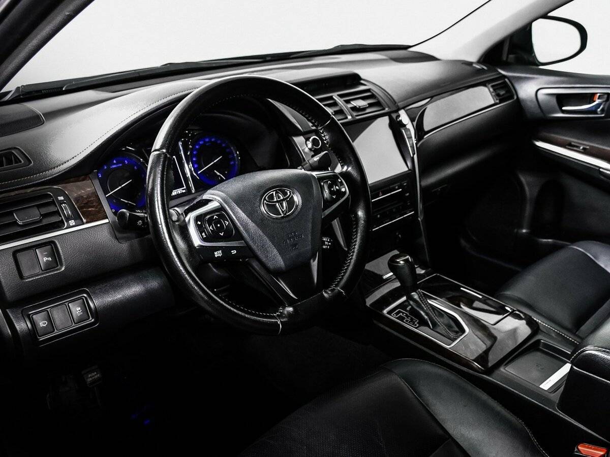 Купить Toyota Camry, 2017, 169 000 км.. Фото: #10
