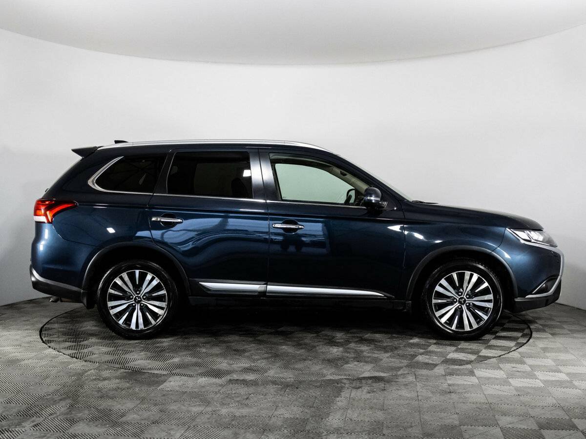 Купить Mitsubishi Outlander, 2020, 92 358 км.. Фото: #3