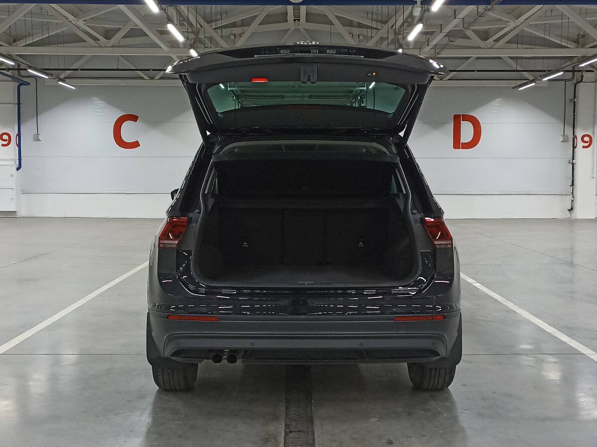 Купить Volkswagen Tiguan, 2018, 77 603 км.. Фото: #9
