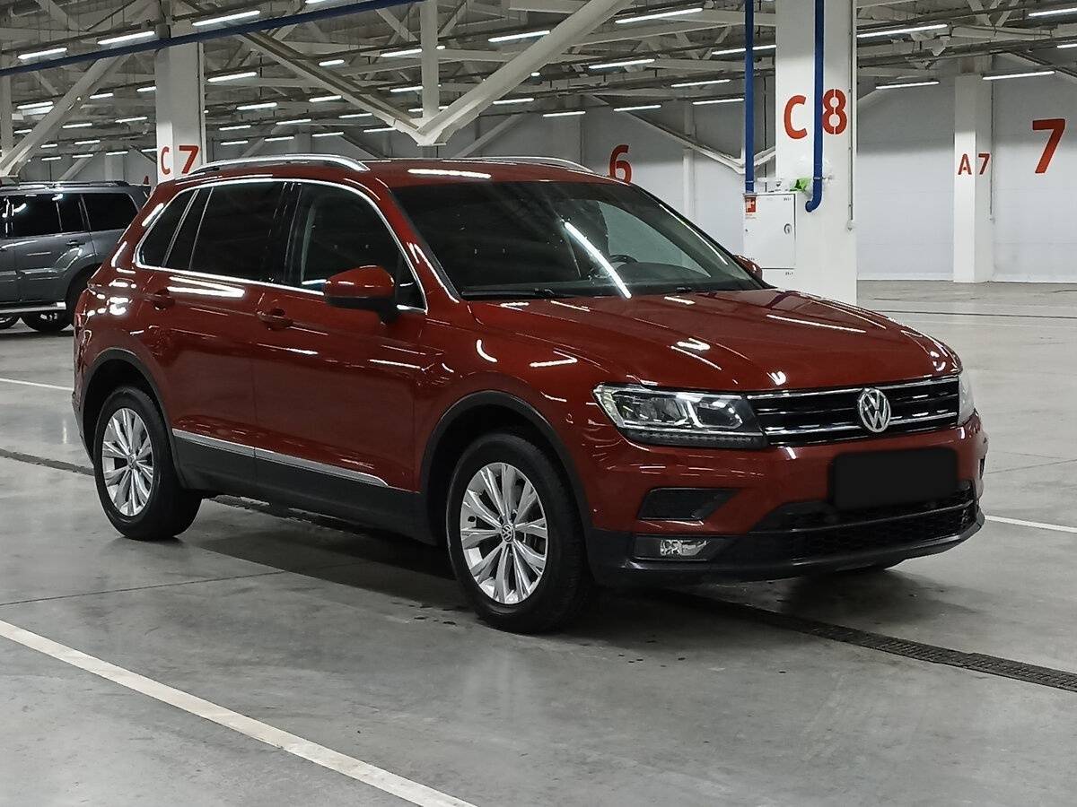Купить Volkswagen Tiguan, 2018, 182 157 км.. Фото: #2