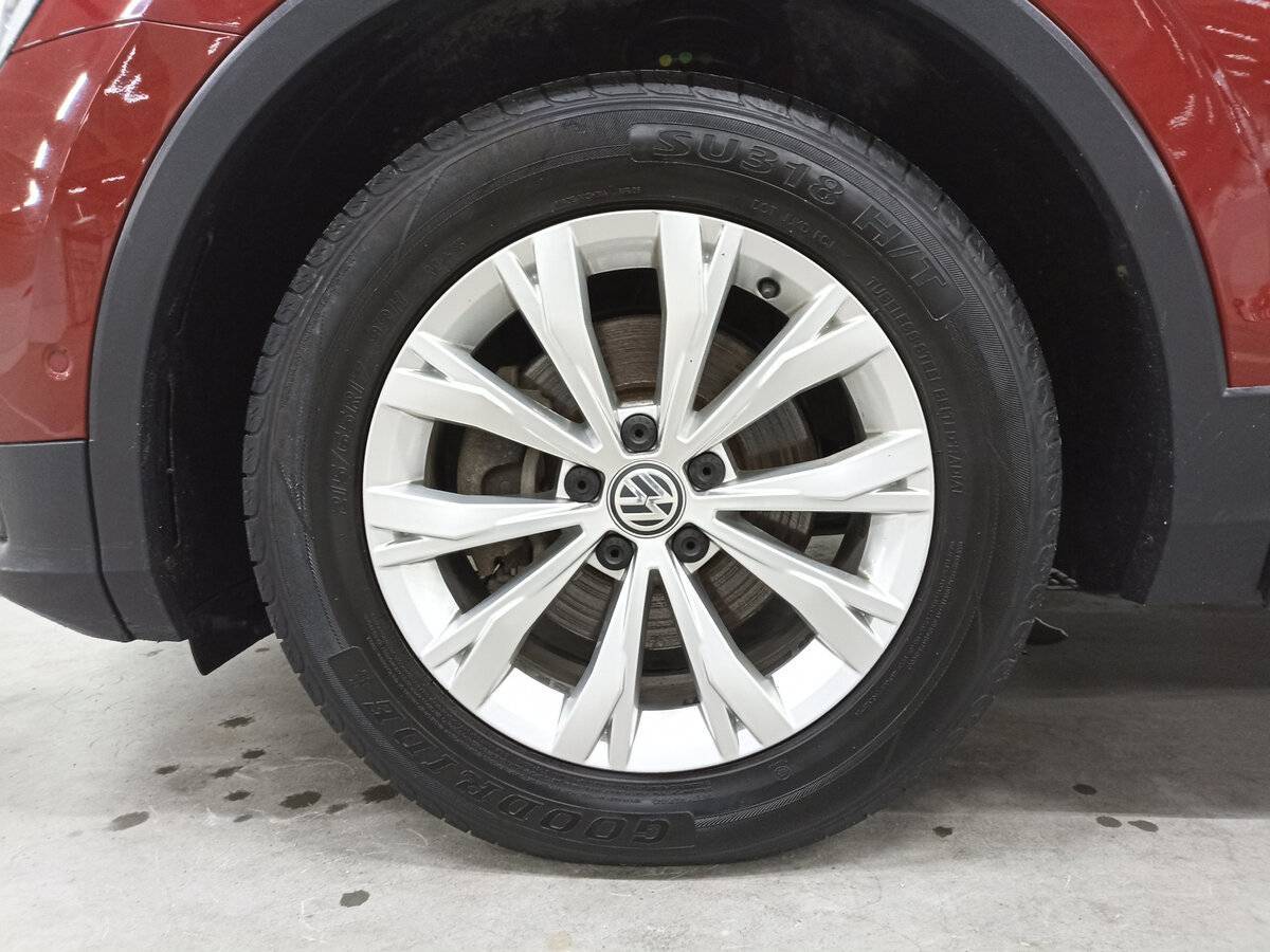 Купить Volkswagen Tiguan, 2018, 182 157 км.. Фото: #17