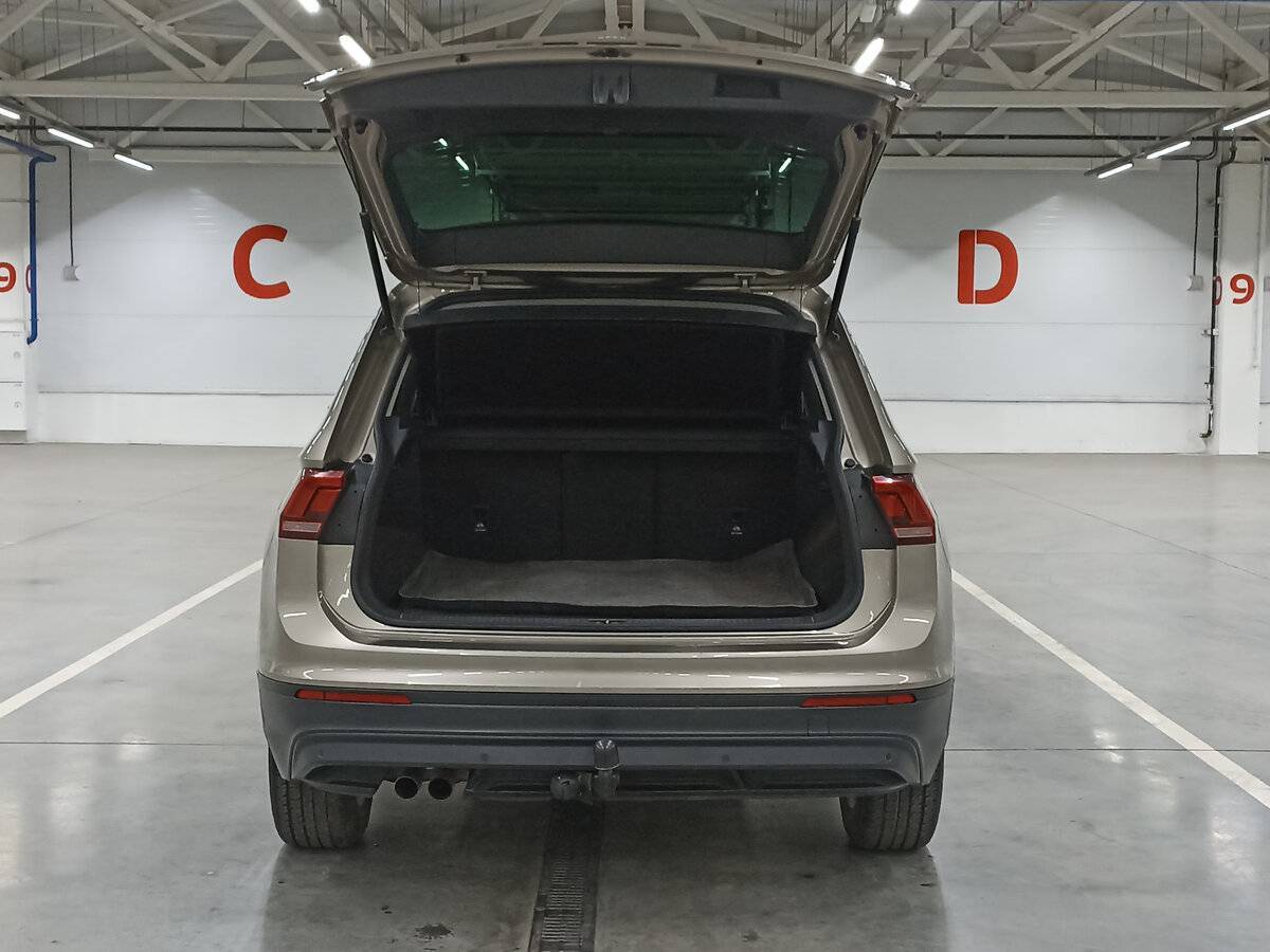 Купить Volkswagen Tiguan, 2017, 203 201 км.. Фото: #9