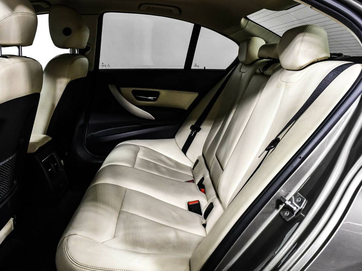 Купить BMW 3 серии, 2015, 105 980 км.. Фото: #12