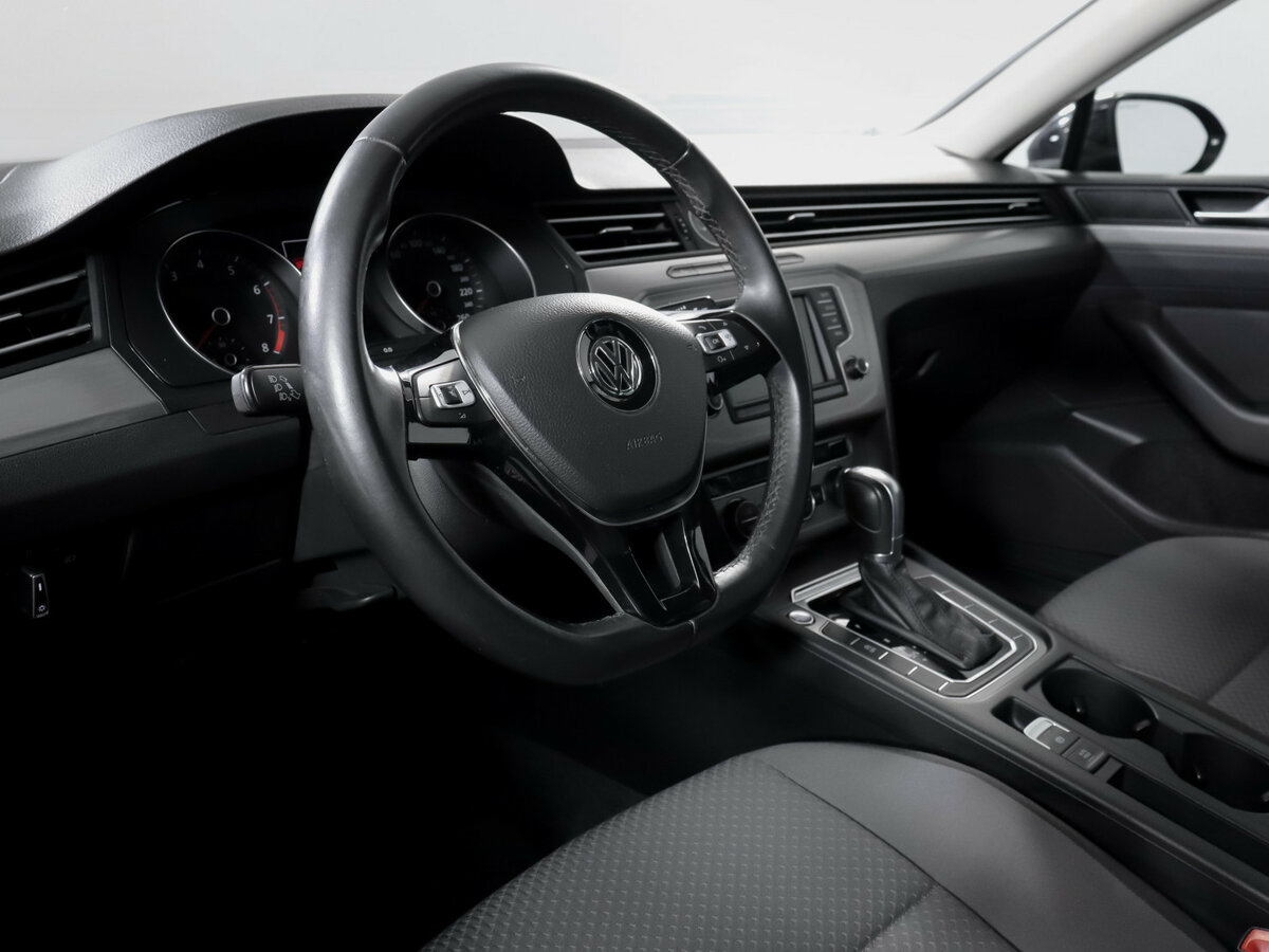 Купить Volkswagen Passat, 2016, 45 100 км.. Фото: #11