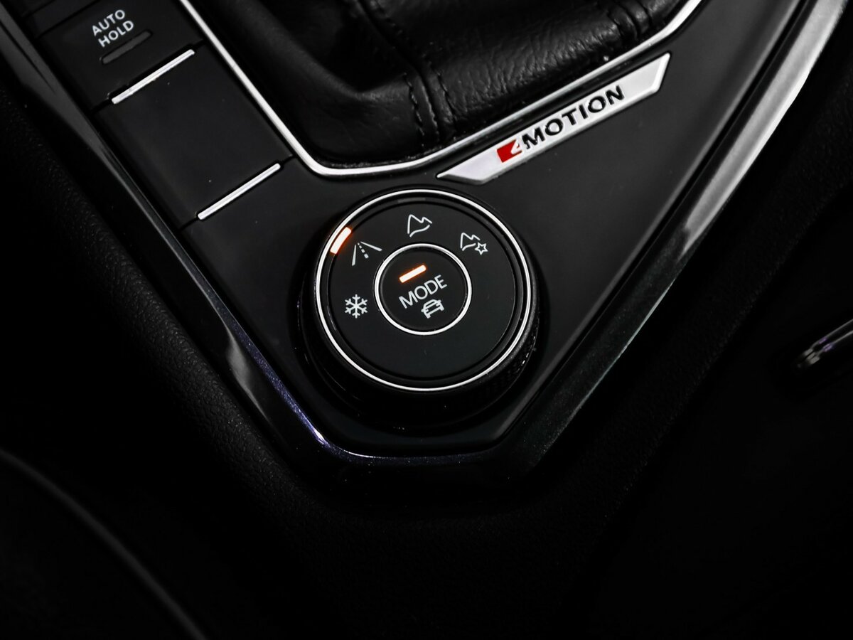 Купить Volkswagen Tiguan, 2020, 88 900 км.. Фото: #16